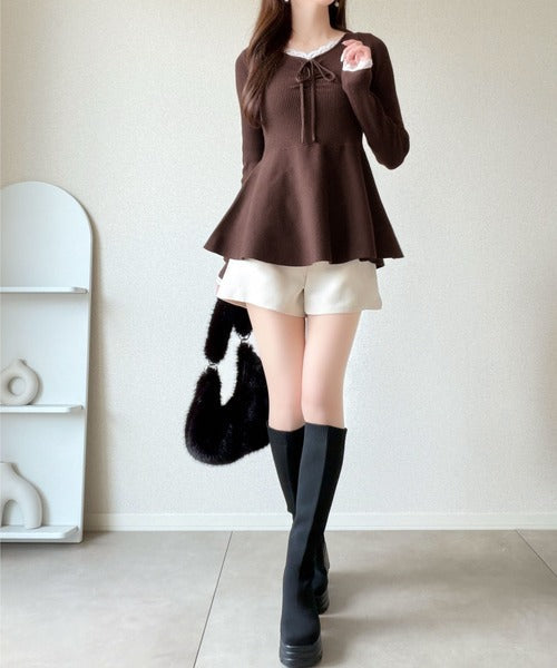 【mily bilet】甘さをひとさじ、華やぐ大人ガーリー。レースレイヤード風ギャザーリボンペプラムニット（長袖） mi1359060