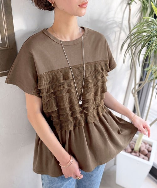甘さを仕込む、大人の余裕。綿100％シルケット加工×シアーフリル切替オーバーサイズペプラムTシャツ（半袖） ce1410008