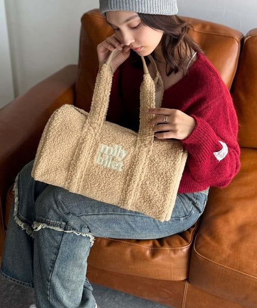 【mily bilet】ふわもこ感がたまらない主役バッグ♪ロゴ刺繍ボアボストンバッグ mi1179067
