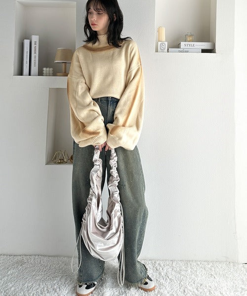 《JaVa ジャバコラボ》デイリースタイルを格上げ。ダブルジャガードスプレープリントハイネック長袖ニット jv1050247