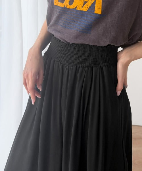 さらり、軽やか。リラックスstyleキマる。レーヨン素材ウエストギャザーフレアシルエットワイドパンツ ce1015084