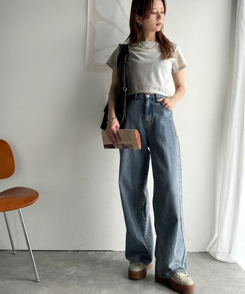 さりげなく輝くラメが主役。ラメ入りショート丈Tシャツ（半袖） ce1110124