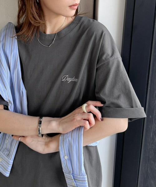 《JaVaジャバコラボ》お洒落見え抜群。大人カジュアルなゆったり半袖T。バック刺繍ビッグTEE（半袖） jv1260550