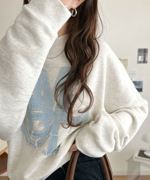 【mily bilet】ラフなシルエットに、遊び心をプラス。デニムフリンジワッペン使い裏毛スウェット(長袖)(ドットあり) mi1329132