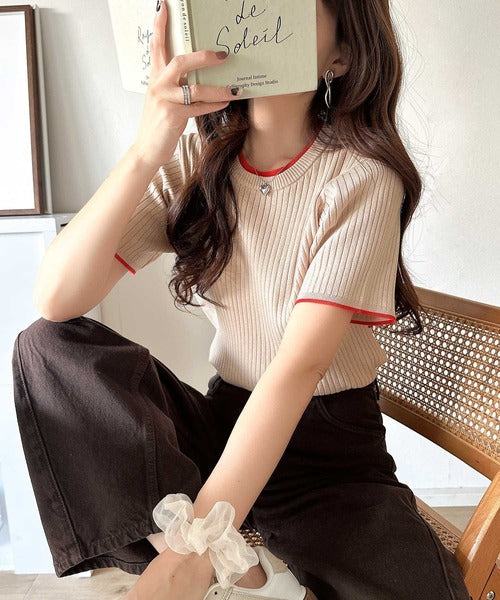 遊び心くすぐる、大人のプチ配色。袖先配色リブニット(半袖) ce1050376