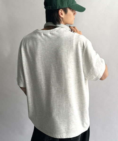 《JaVaジャバコラボ》】“トレンドを纏う”コード刺繍ロゴTシャツ(オーバーサイズ) jm1329032