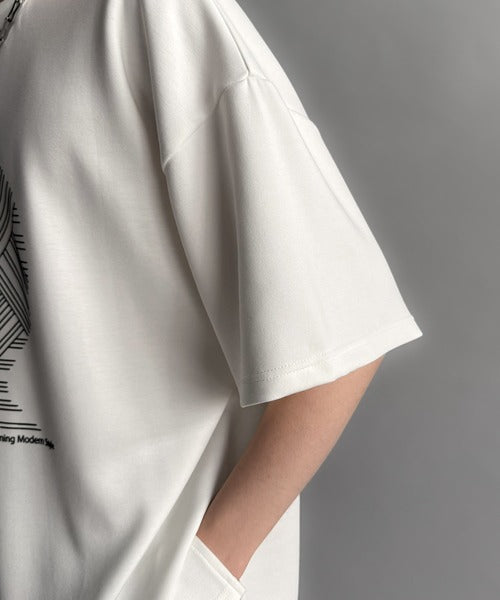「視線を独り占め。」フェイスグラフィックオーバーサイズTシャツ／Face Graphic Oversized Double-Knit T-Shirt co1010006