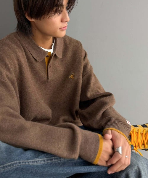 《JaVaジャバコラボ》ラフなのに、きちんと映える。配色スウェットライク胸刺繍入りポロ襟ニット（オーバーサイズ） jo1250005