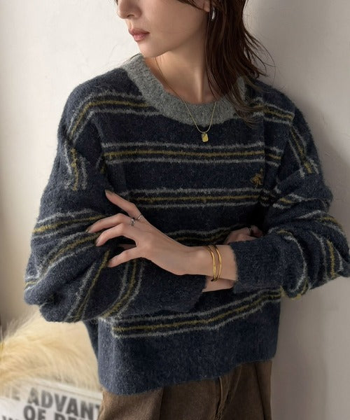 “配色”と“質感”で差をつける。胸刺繍ブークレー素材配色ボーダークルーネックニット（長袖） ce1240144