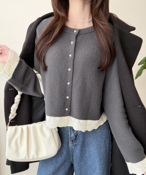 【mily bilet】裾レースとパールが、大人の甘さを引き立てる。前後2way配色ニットレースカーディガン mi1029195