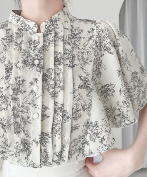 【mily bilet】上品で大人かわいい。花柄ピンタックフレア袖ブラウス mi1139026
