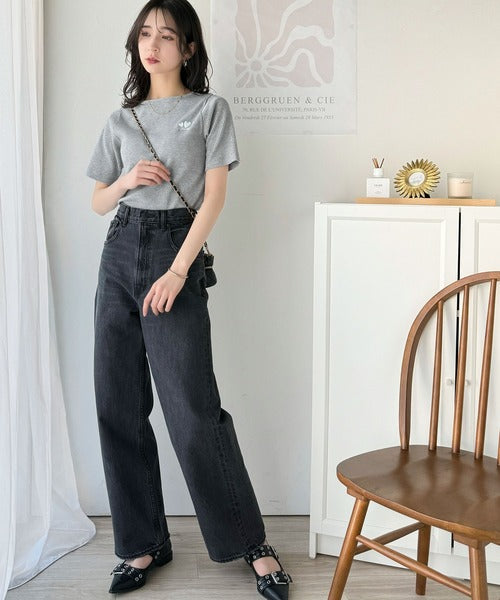 胸元にキュン。ハートサガラ刺繍テレコリブ素材ボートネックTシャツ（半袖） ce1330019