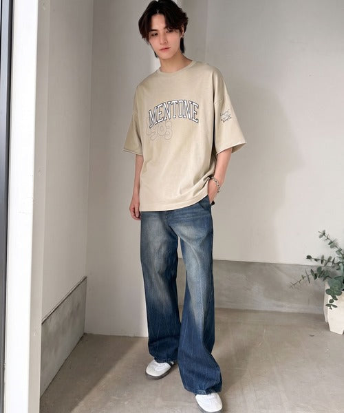 《JaVaジャバコラボ》【吸水速乾機能付き】Tシャツ派にこそ試してほしい！さらっと夏場も快適なカレッジロゴ 飛び刺繍 ミニ裏毛Tシャツ jo1150097