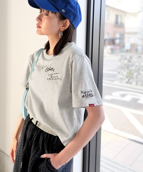 前後ダブル刺繍で、後姿だってぬかりなくかわいい♪ 綿100％グラフィック飛び刺繍Tシャツ (半袖) ce1260546