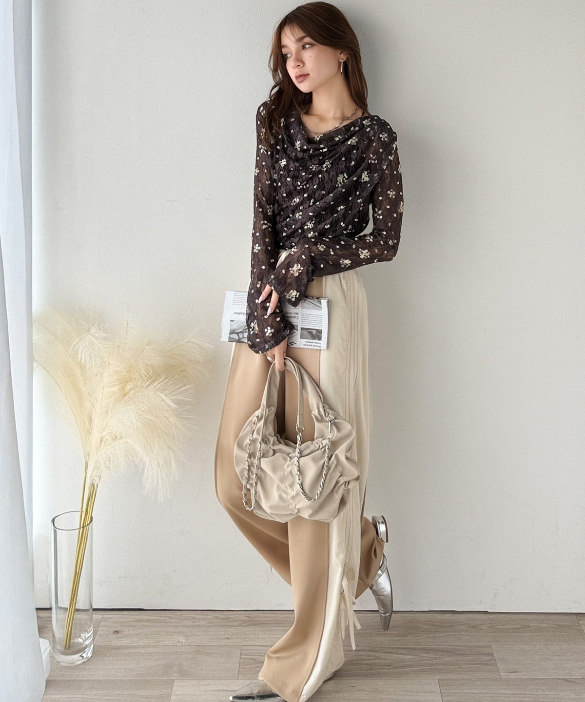 【mily bilet】甘さと上品さを叶える。着回し抜群な花柄レースフラワープリントドレープカットソー(長袖) mi1269005