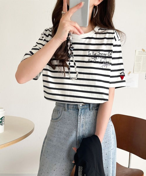 【sustaina+】アートのように刺繍が映える。オーガニックコットン100%らくがき風刺繍 無地＆ボーダー柄半袖Tシャツ ce1260396