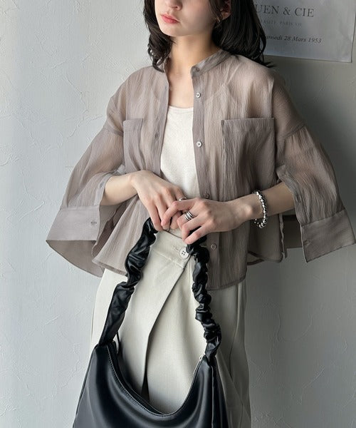 ゆるっと大人の余裕。ワイドハーフスリーブシアーバンドカラーショートシャツ（半袖） ce1110098