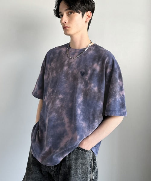 「視線を独り占め。」タイダイ染め刺繍入りオーバーサイズTシャツ／Tie-Dye Embroidered Oversize T-Shirt co1150031