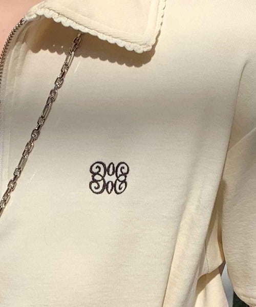 【mily bilet】デイリースタイルをワンランクアップ！ピコレース使い胸刺繍ピグメントZIPポロシャツ mi1329029