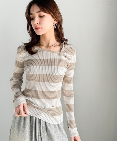 【mily bilet】春夏の新定番！くるみボタンアシンメトリーネックボーダーリブニット(長袖） mi1029111
