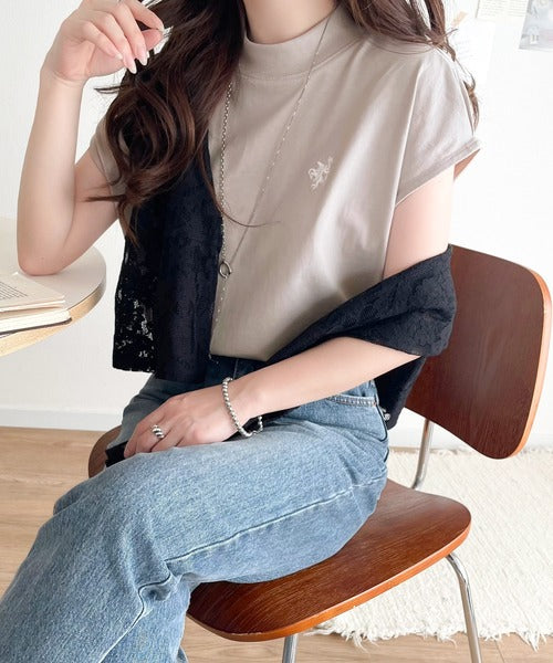 大人女子の上品ベーシック。綿100％シルケットモックネックフレンチTシャツ(刺繍) ce1260395
