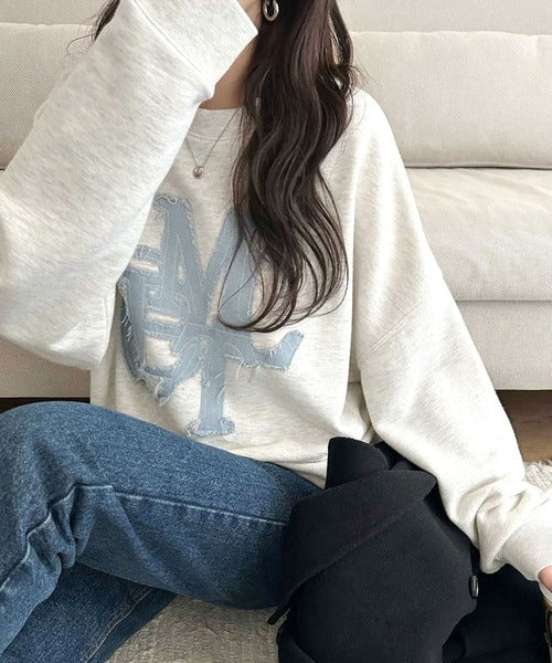 【mily bilet】ラフなシルエットに、遊び心をプラス。デニムフリンジワッペン使い裏毛スウェット(長袖)(ドットあり) mi1329132