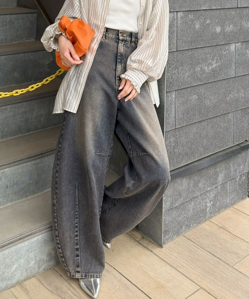 《JaVaジャバコラボ》ゆるっと可愛い、最旬シルエット。バレルレッグワイドカーブデニムパンツ jv1400004