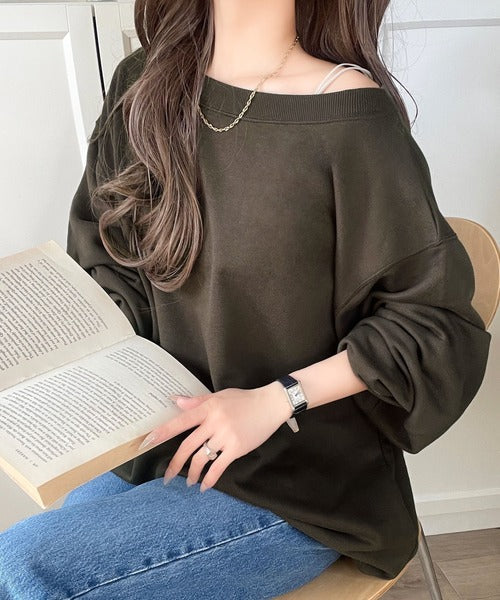 こなれた主役級の存在感♪袖ハート＆手書き風ロゴ刺繍裏毛オフショルオーバーサイズスウェット（長袖） ce1330045