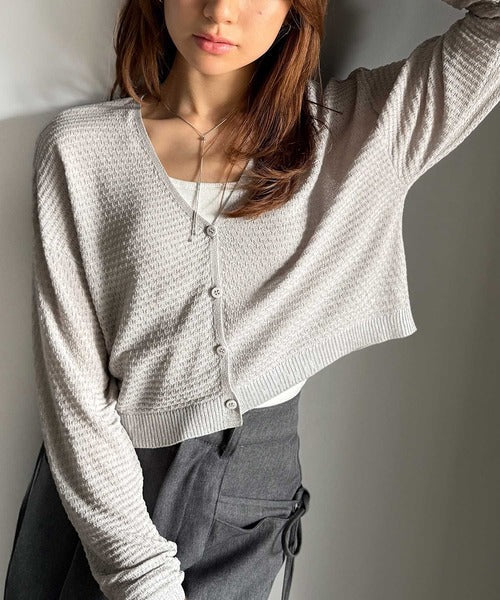 【mily bilet】抜け感とキラ感、どっちも欲張るのが正解◎箔プリントメッシュショート丈Vネックカーディガン(長袖) mi1259016