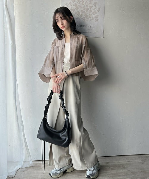 ゆるっと大人の余裕。ワイドハーフスリーブシアーバンドカラーショートシャツ（半袖） ce1110098