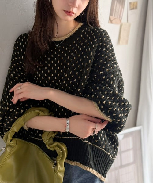 ゆるっと可愛く、ちょっとレトロな存在感。体型カバーも叶う♪ドットライクジャガードレトロニットプルオーバー ce1420005