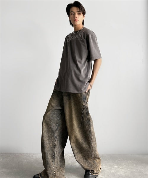 「1着でキマる。」ピグメント加工マットグラフィック柄Tシャツ / Pigment-Washed Matte Graphic T-Shirt co1150028