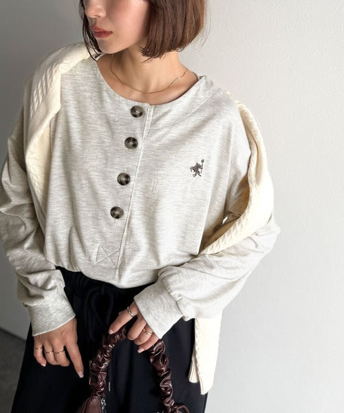 着回し力抜群♪リラックスシルエットで程よい抜け感◎胸刺繍ヘンリーネックトップス ce1020324