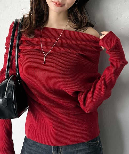 【mily bilet】立体的なシルエットが叶えるデコルテ魅せ♪指穴ドレープ使いファンオフショル２WAYリブニット mi1029137