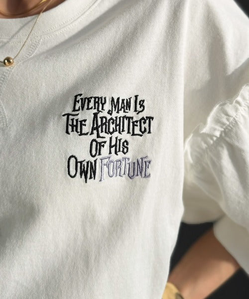 ほどよい甘さと抜け感を。大人かわいい綿100%袖フリル胸刺繍トップス(半袖) ce1020338