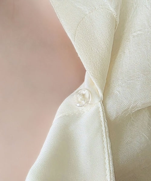 【mily bilet】立体感が大人可愛くて、一枚で華やぐ。ぽこぽこペプラムトップス mi1329131