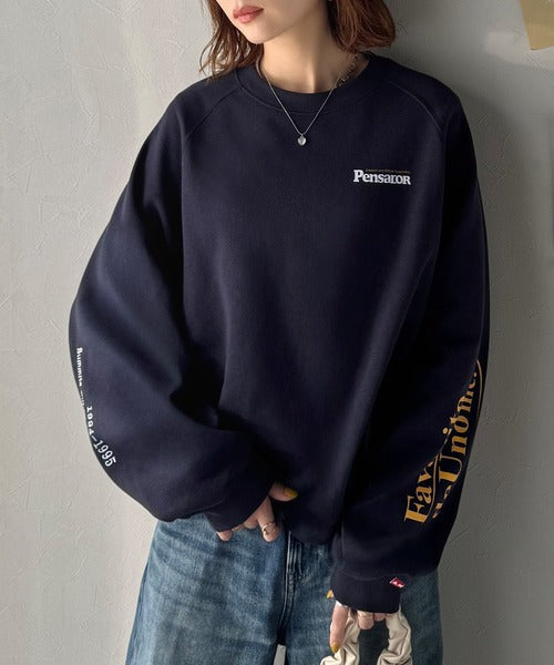 《Javaジャバコラボ》抜け感纏い、センスで遊ぶ。ロゴ袖刺繍＆グラフィック裏起毛プルオーバー jv1050328