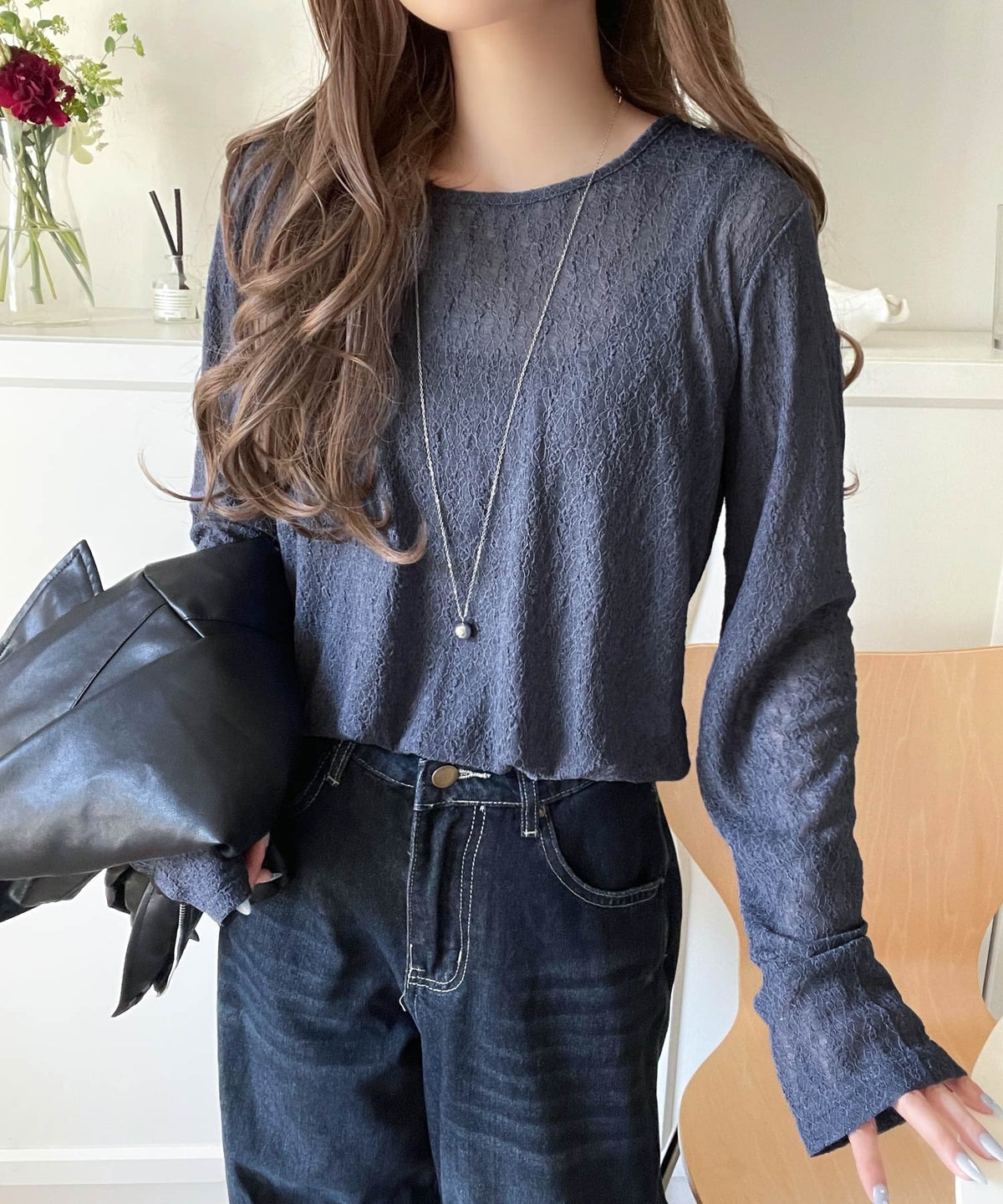 ほどよい透け感が大人上品。総柄シアーレーストップス(長袖) ce1010488