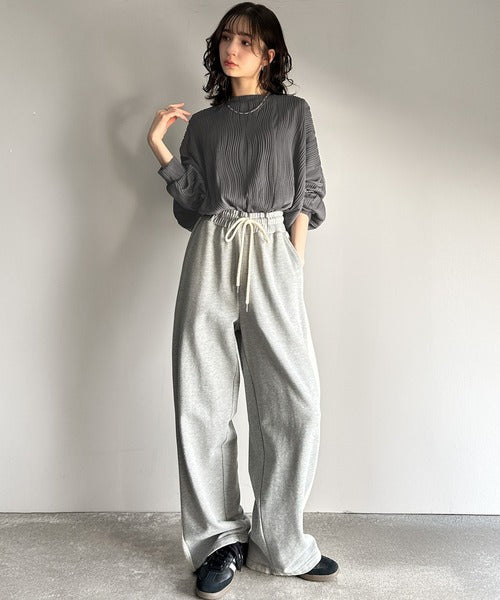 ゆるさとスタイリッシュを両立。オーバーサイズウェーブ柄ジャガード長袖Ｔシャツ cm1010428