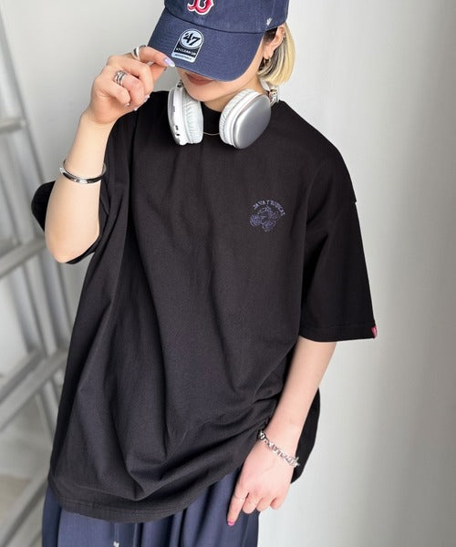 《JaVaジャバコラボ》周りと差がつくアート感。綿100％ タイ☆トロピカルフルーツ柄☆ビッグTシャツ jv1029128