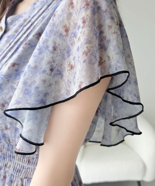 【mily bilet】水彩調の花柄が目を惹く、大人の袖フリルプリーツワンピース（半袖） mi1139116