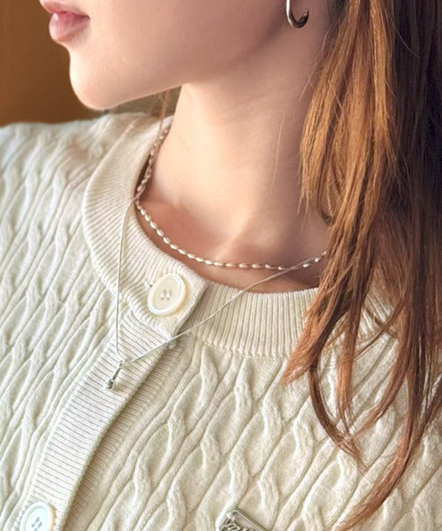 【mily bilet】やわらかな優しさ、漂う気品。前後2wayプレート使いケーブルニットカーディガン（長袖） mi1029140
