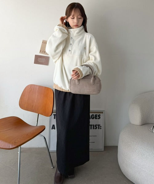 《JaVa ジャバコラボ》暖かさも、お洒落感も、欲張りに。胸刺繍ジャガード切り替えハーフボタンフリースプルオーバー jv1010674