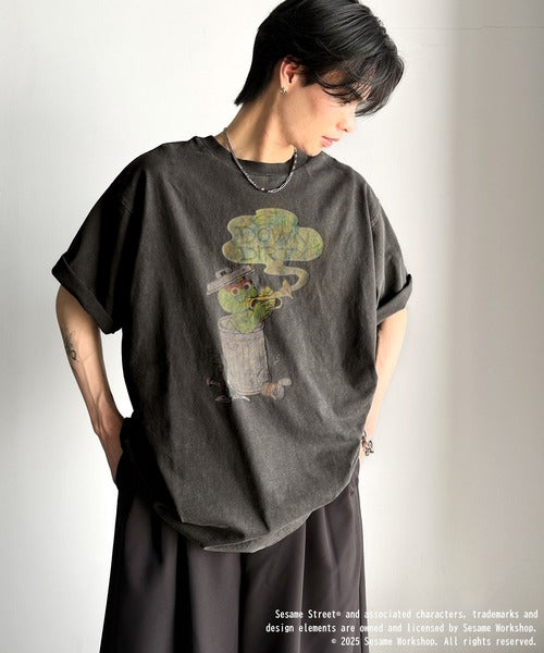大人カジュアルにハマる。綿100％セサミキャラピグメント加工ビッグTシャツ cm1330004