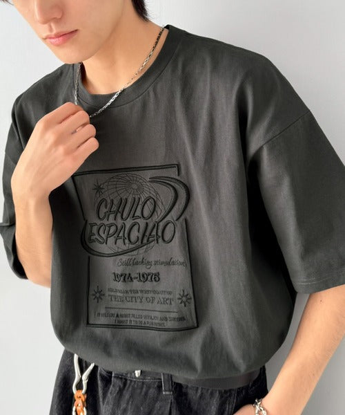 《JaVaジャバコラボ》シンプル派にも推したい！綿100％グラフィック刺繍Tシャツ（半袖） jv1050356