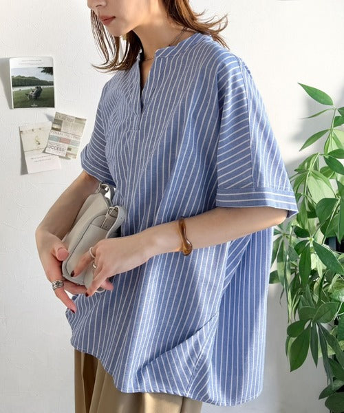 楽ちんな着心地×さらっとした肌触り。きれい見えも叶う一枚。リネン混バンドカラースキッパータックブラウス ce1265059