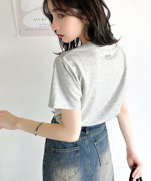 【mily bilet】華やか大人ガーリー。リボンコード刺繍プレートデザインTシャツ mi1329025
