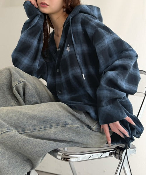 《JaVaジャバコラボ》羽織りに迷う日の、最適解。綿100％起毛素材 フード付きチェック柄オーバーサイズシャツジャケット jo1010071