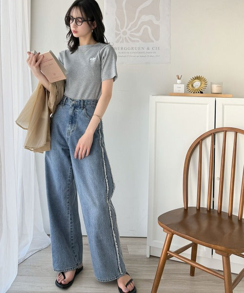 胸元にキュン。ハートサガラ刺繍テレコリブ素材ボートネックTシャツ（半袖） ce1330019