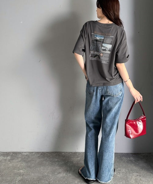 纏うだけで、洒落感アップデート◎綿100％ニュースペーパーロゴプリントオーバーサイズTシャツ ce1330046